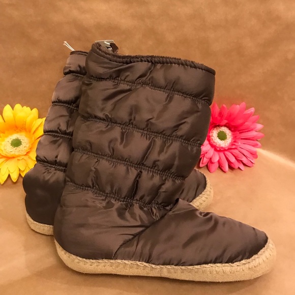 New (OLD NAVY) Sleepers! - Picture 1 of 4